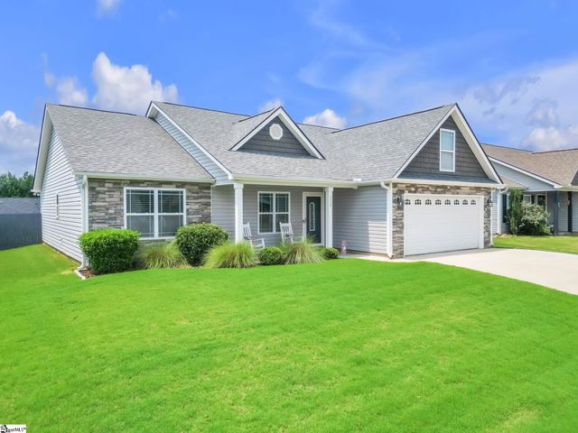 229 Highland Springs Loop, Inman, SC 29349
