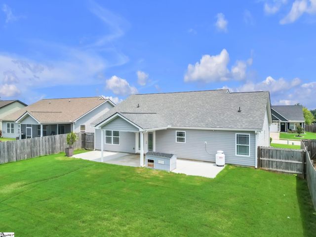 229 Highland Springs Loop, Inman, SC 29349