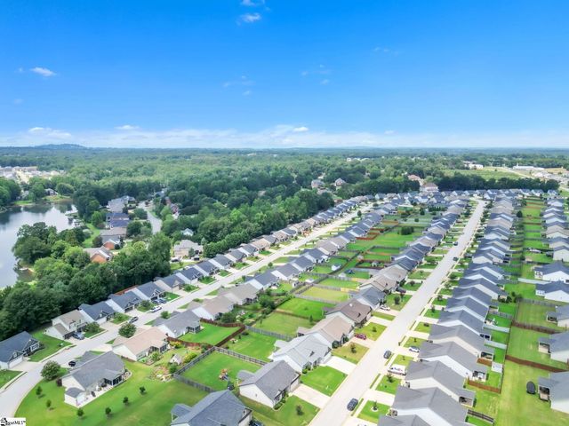 229 Highland Springs Loop, Inman, SC 29349