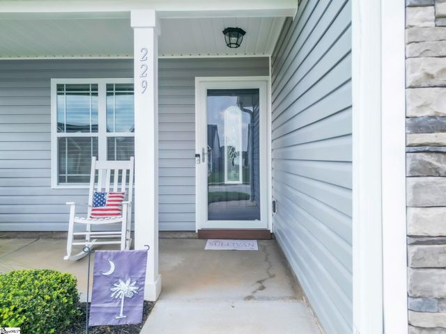 229 Highland Springs Loop, Inman, SC 29349