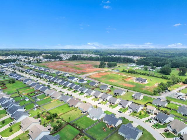 229 Highland Springs Loop, Inman, SC 29349