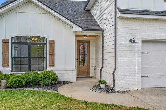 529 Dexter Dr, Clarksville, TN 37043