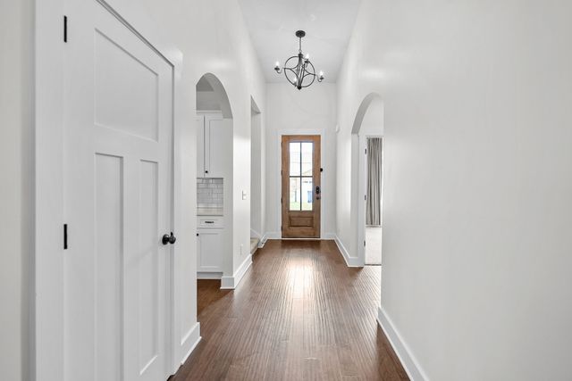 529 Dexter Dr, Clarksville, TN 37043