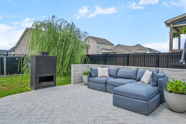529 Dexter Dr, Clarksville, TN 37043