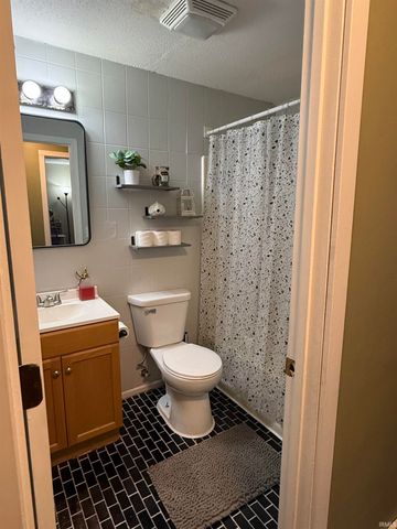 2711 Sandarac Lane, Fort Wayne, IN 46815