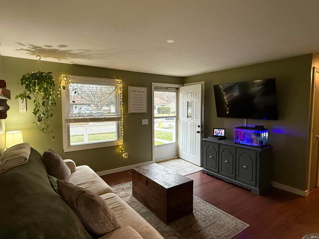 2711 Sandarac Lane, Fort Wayne, IN 46815