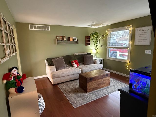 2711 Sandarac Lane, Fort Wayne, IN 46815