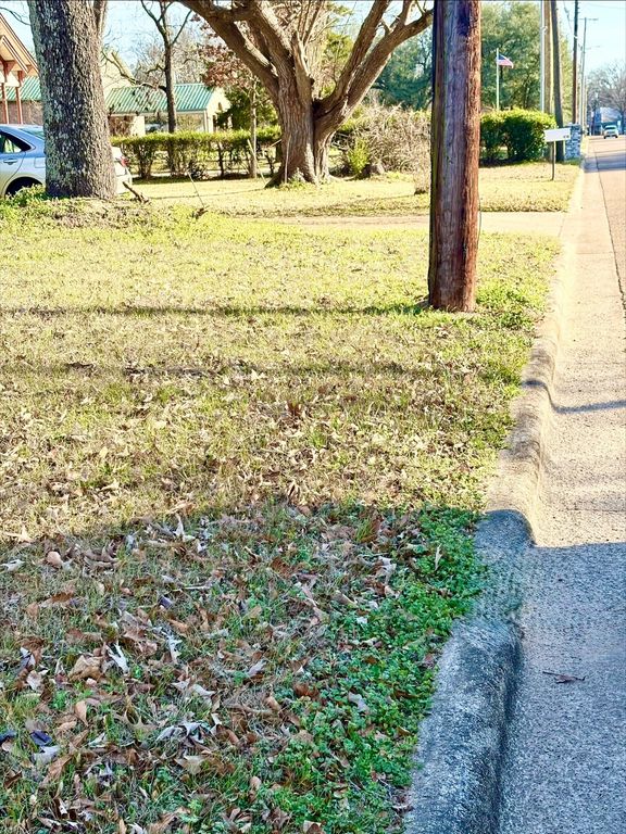 400 Hill Avenue, Pittsburg, TX 75686