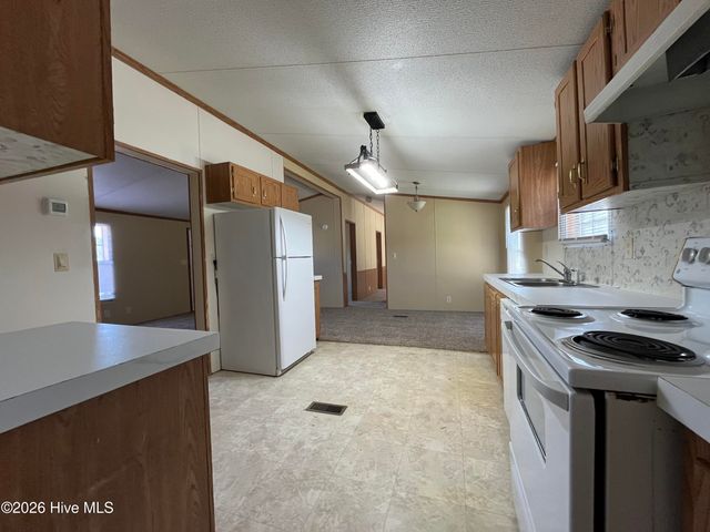 179 Aberdeen Lane, Jacksonville, NC 28540