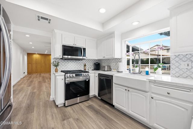 3598 Scofield Avenue, Simi Valley, CA 93063