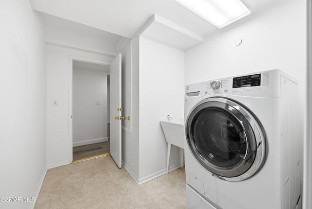 3598 Scofield Avenue, Simi Valley, CA 93063