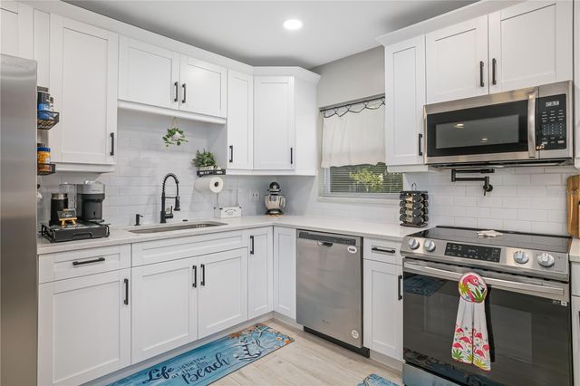 1611 27TH STREET W, Bradenton, FL 34205