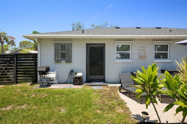 1611 27TH STREET W, Bradenton, FL 34205