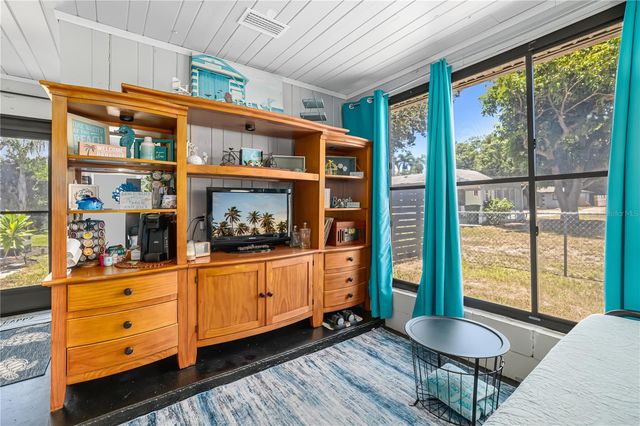 1611 27TH STREET W, Bradenton, FL 34205