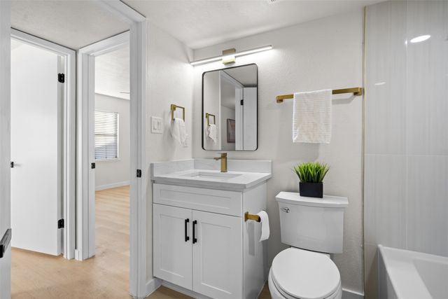 6021 Dunn Drive, The Colony, TX 75056