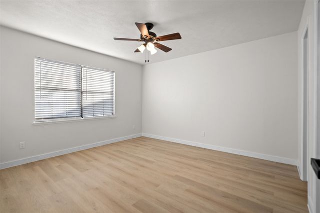 6021 Dunn Drive, The Colony, TX 75056