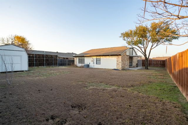 6021 Dunn Drive, The Colony, TX 75056