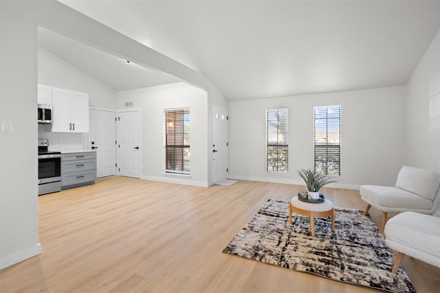 6021 Dunn Drive, The Colony, TX 75056