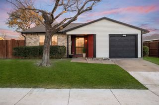 6021 Dunn Drive, The Colony, TX 75056