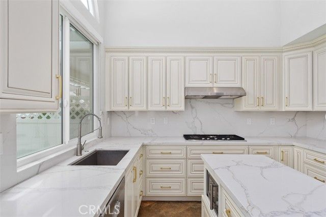 38676 Bears Paw Drive, Murrieta, CA 92562