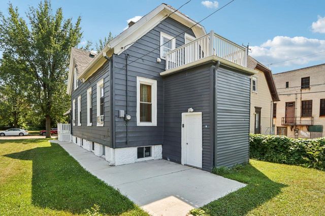 212 W Center STREET, Milwaukee, WI 53212