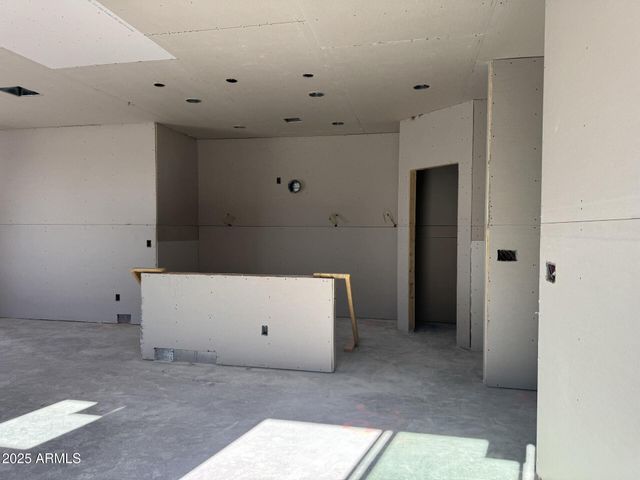 2194 S 242ND Lane, Buckeye, AZ 85326