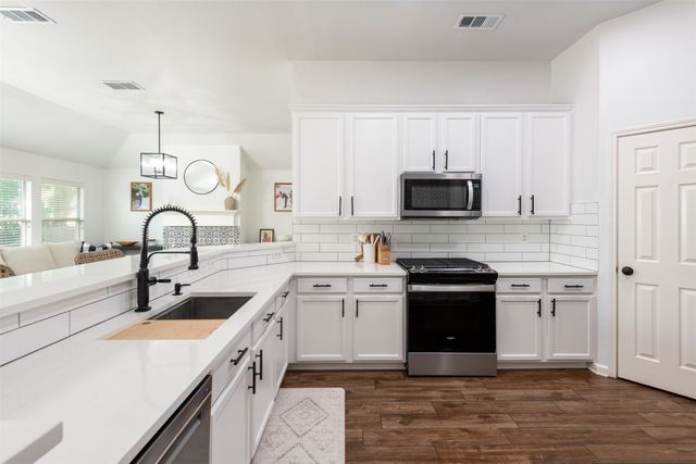 10012 Chadbourne Road, Fort Worth, TX 76244