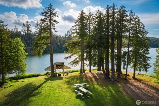 24322 229th Court SE, Maple Valley, WA 98038