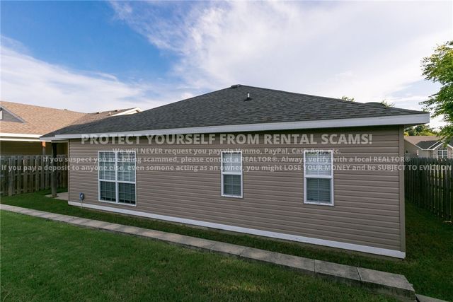 4400 W Serviceberry Drive, Fayetteville, AR 72704