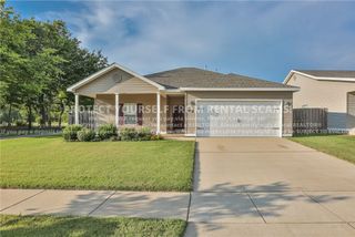 4400 W Serviceberry Drive, Fayetteville, AR 72704