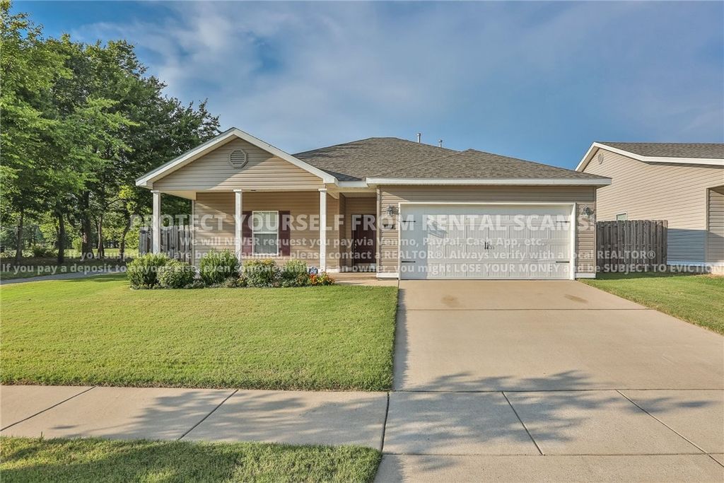 4400 W Serviceberry Drive, Fayetteville, AR 72704