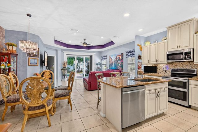 7010 PLAYA BELLA DRIVE, Bradenton, FL 34209