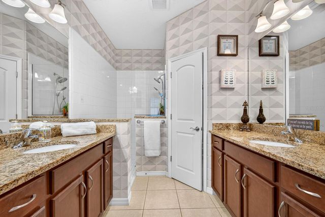 7010 PLAYA BELLA DRIVE, Bradenton, FL 34209