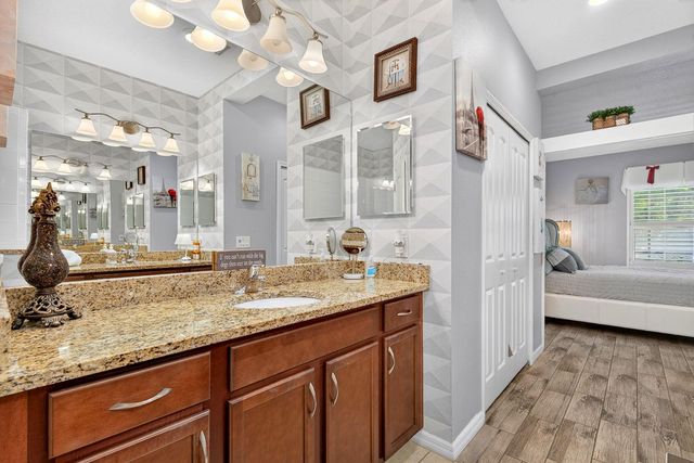 7010 PLAYA BELLA DRIVE, Bradenton, FL 34209