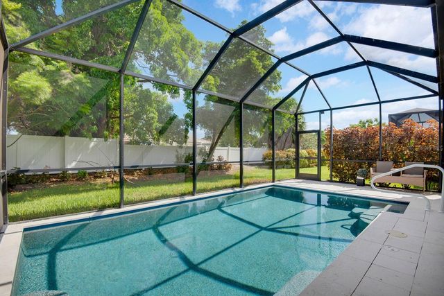 7010 PLAYA BELLA DRIVE, Bradenton, FL 34209