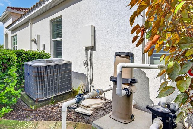 7010 PLAYA BELLA DRIVE, Bradenton, FL 34209