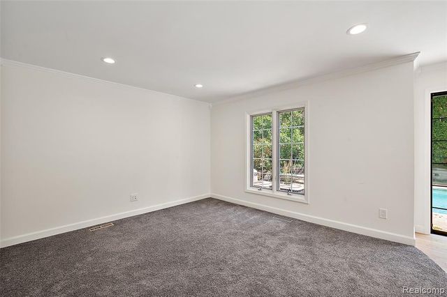 5353 W Bloomfield Lake Road, West Bloomfield, MI 48323