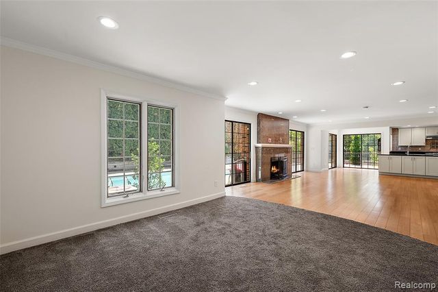 5353 W Bloomfield Lake Road, West Bloomfield, MI 48323