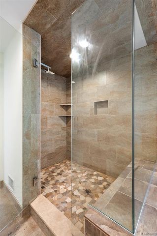 5353 W Bloomfield Lake Road, West Bloomfield, MI 48323