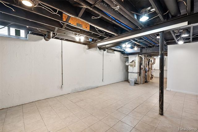 5353 W Bloomfield Lake Road, West Bloomfield, MI 48323