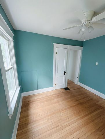 490 E Oakland Avenue, Columbus, OH 43202