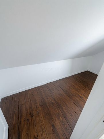 490 E Oakland Avenue, Columbus, OH 43202