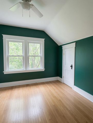 490 E Oakland Avenue, Columbus, OH 43202