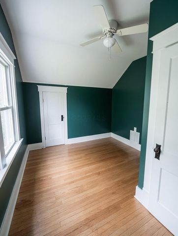 490 E Oakland Avenue, Columbus, OH 43202