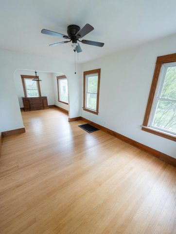 490 E Oakland Avenue, Columbus, OH 43202