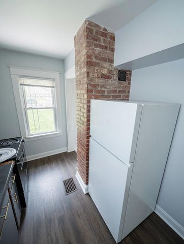 490 E Oakland Avenue, Columbus, OH 43202