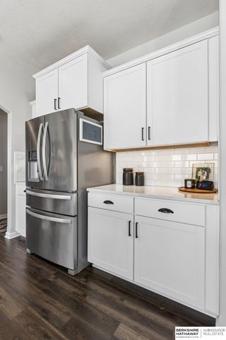 21302 G Street, Elkhorn, NE 68022
