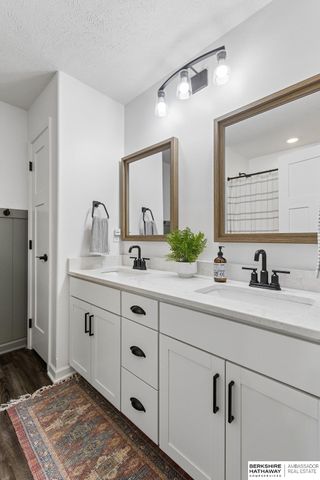 21302 G Street, Elkhorn, NE 68022