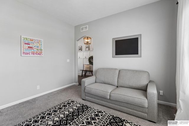 21302 G Street, Elkhorn, NE 68022