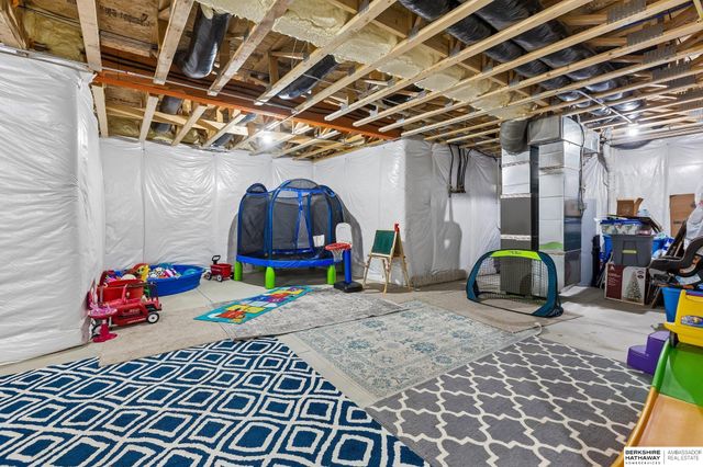 21302 G Street, Elkhorn, NE 68022